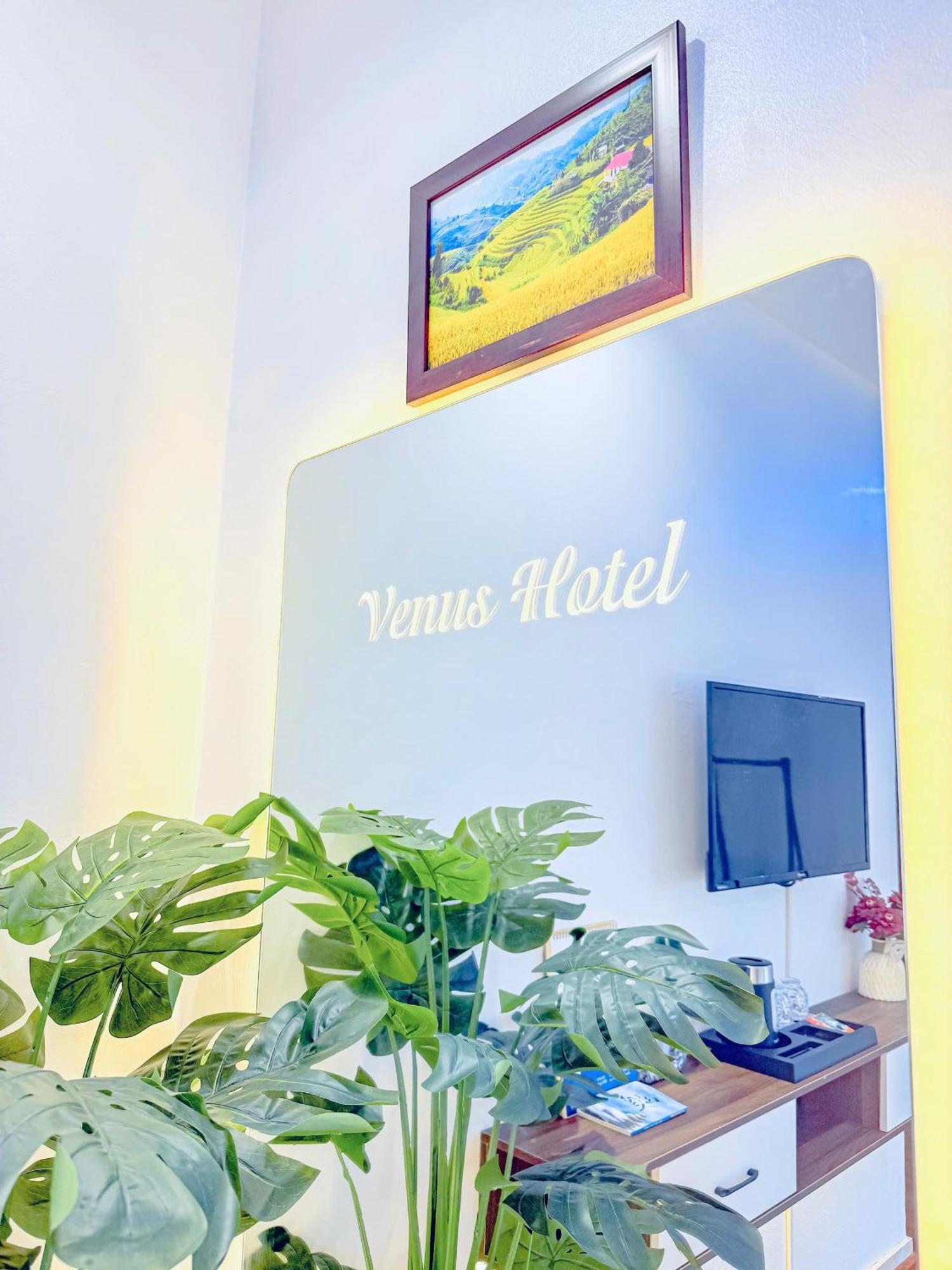 Venus Hotel Catba Dong Khe Sau Exterior photo